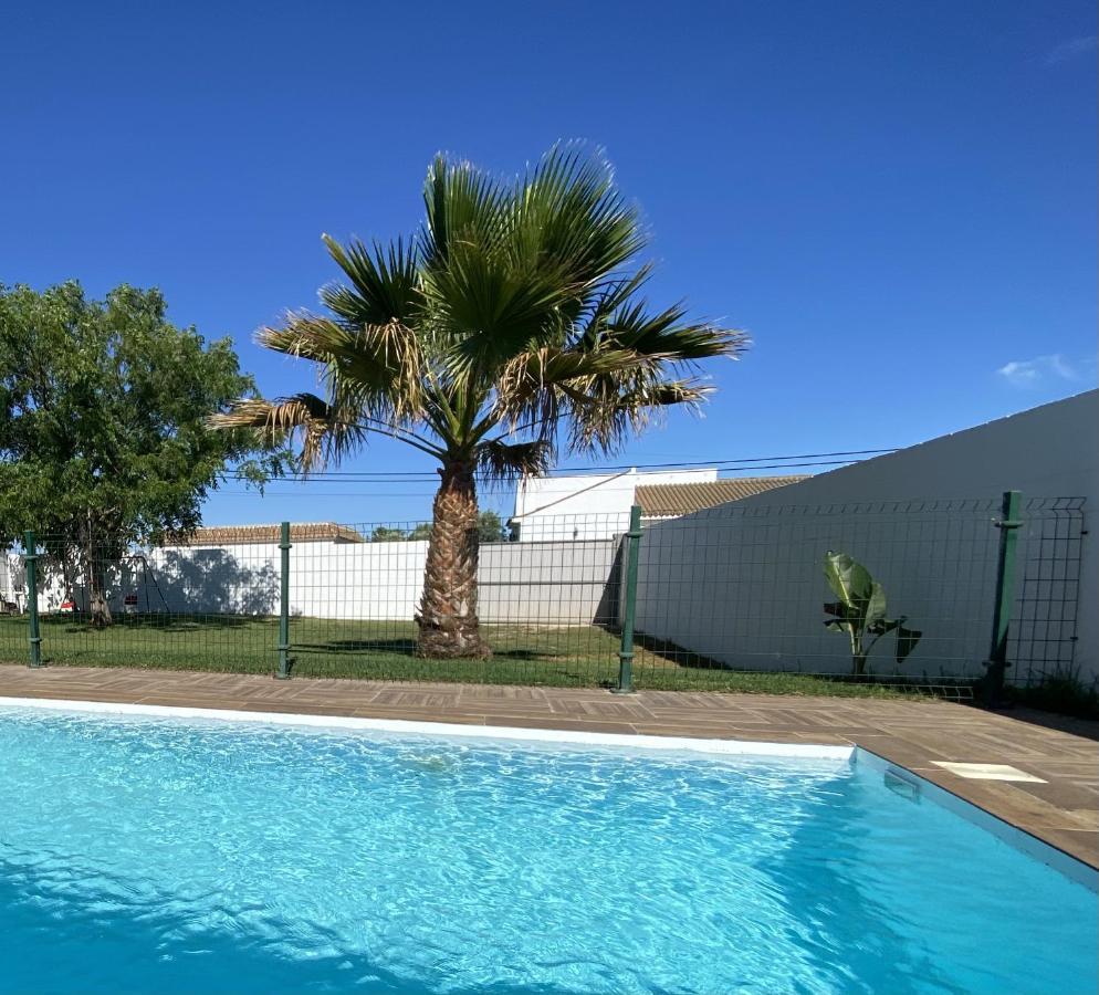 Sumatra Villa Chiclana de la Frontera Bagian luar foto