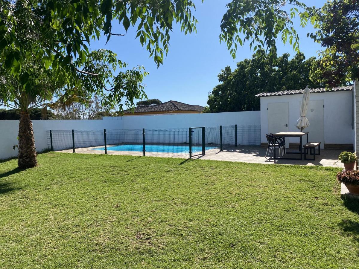 Sumatra Villa Chiclana de la Frontera Bagian luar foto